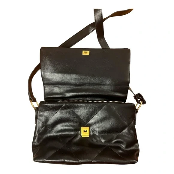 Purse with gold chain - Picture 4 of 6